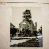 E via via istantanee che testimoniano tutte le singole fasi dell�edificazione...